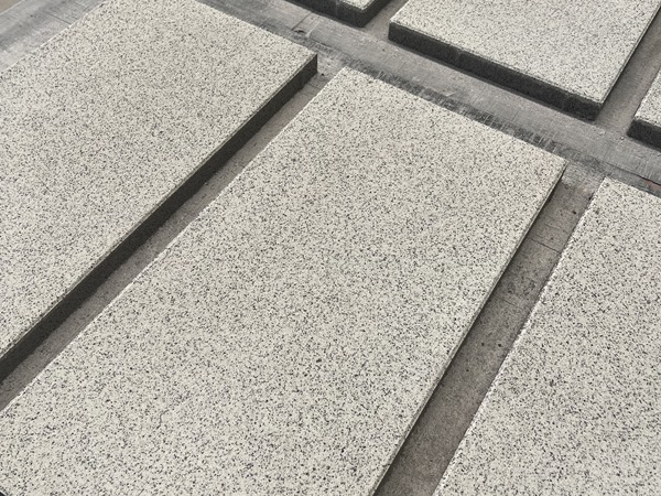 免燒陶瓷透水磚